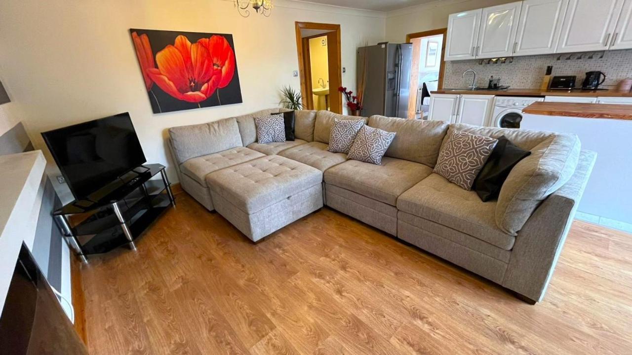Elegant 2 Bedroom Chalet Edinburgh Luaran gambar