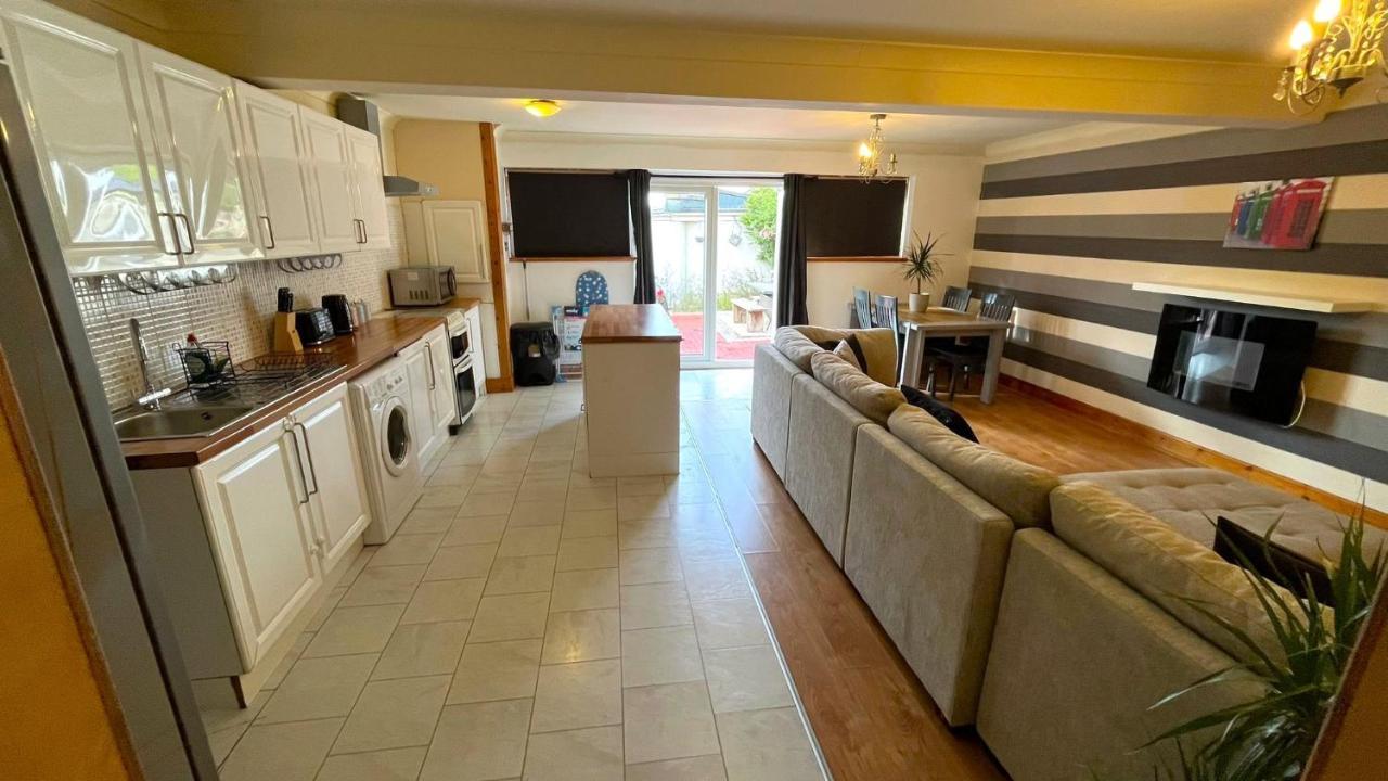 Elegant 2 Bedroom Chalet Edinburgh Luaran gambar
