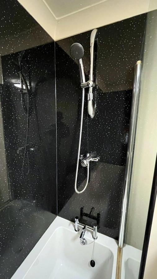 Elegant 2 Bedroom Chalet Edinburgh Luaran gambar